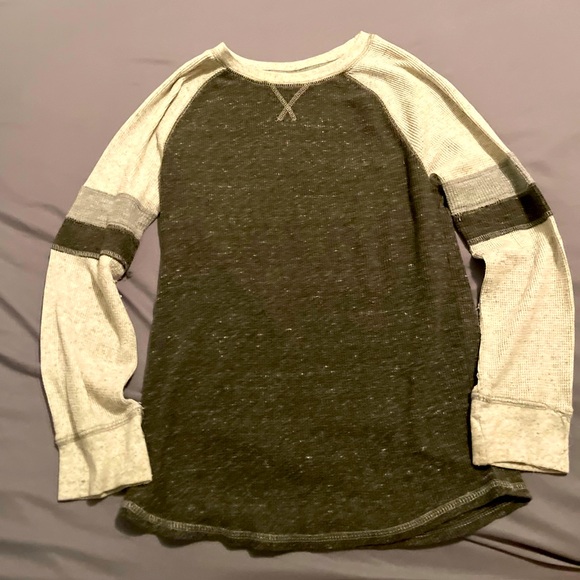 Arizona Jean Company Other - Arizona M (10/12)  gray long sleeve shirt.